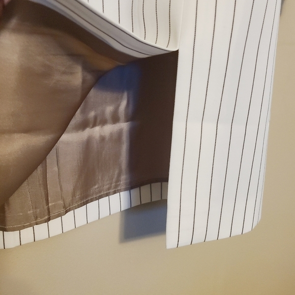 Sara Battaglia | Women's Classic White & Black Striped Skirt Suit (Size Large) - Picture 13 of 16